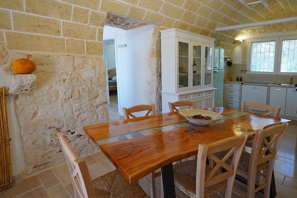 Dining Room, Kitchen