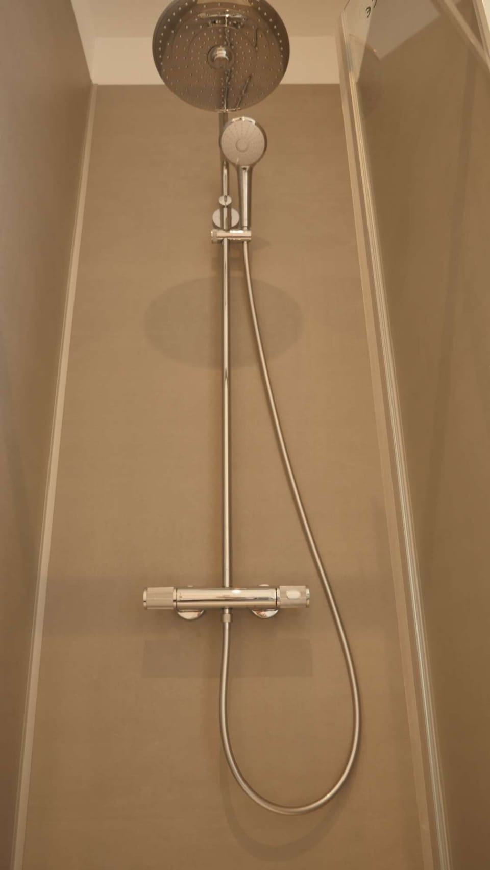 Hand-held showerhead