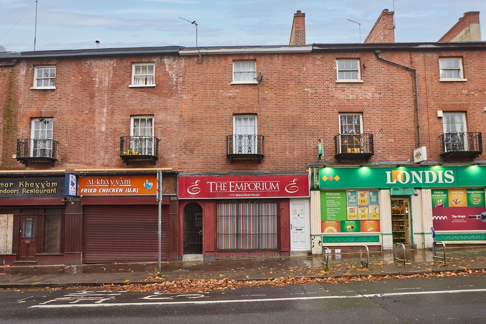Emporium Basement, Nottingham - Host & Stay