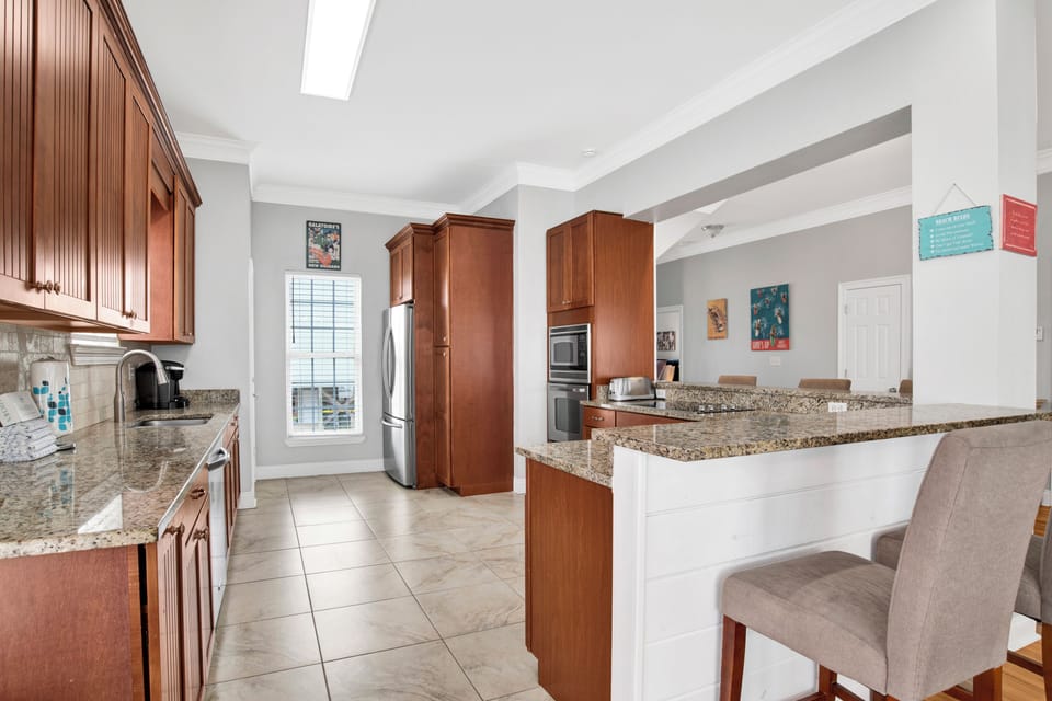 Fully equipped kitchen