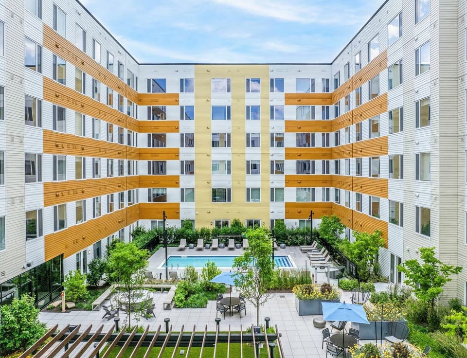 A beautifully designed pool area that blends calm water with classy ambiance, surrounded by our aesthetically pleasing courtyard. Perfect for unwinding in pure elegance.