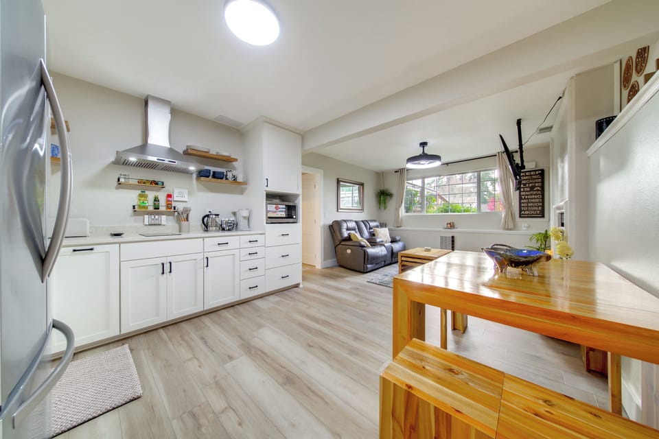 Kitchenette | Dining Area | Coffee & Tea | Cooking Basics