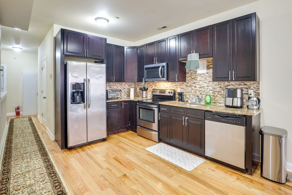 Kitchen | Main Level