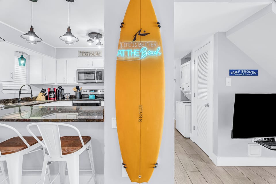Coastal chic decor designed to make your beach stay even more fun.