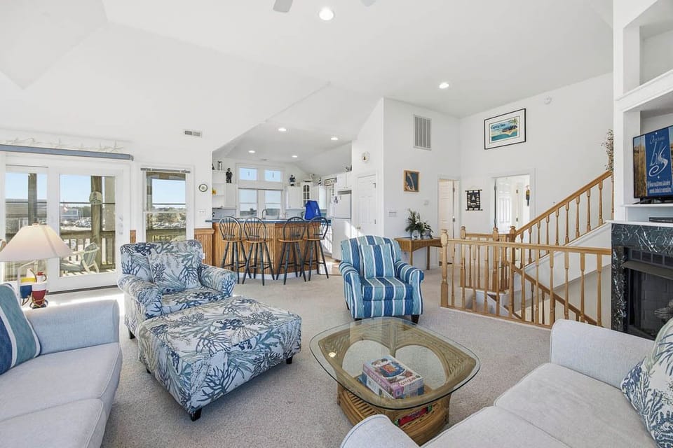 Top-Level Living Room with Deck Access