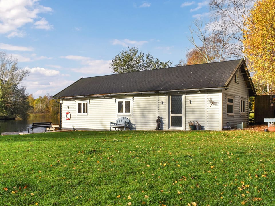 Exterior | The Boathouse - Norfolk Lake House, Pentey