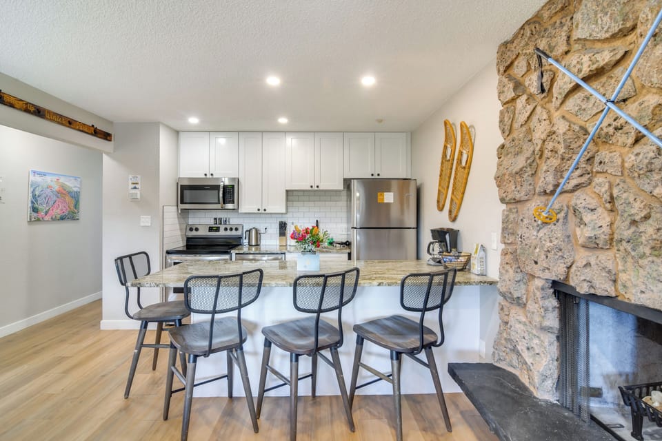 Kitchen | Cooking Basics | Drip Coffee Maker | Breakfast Bar