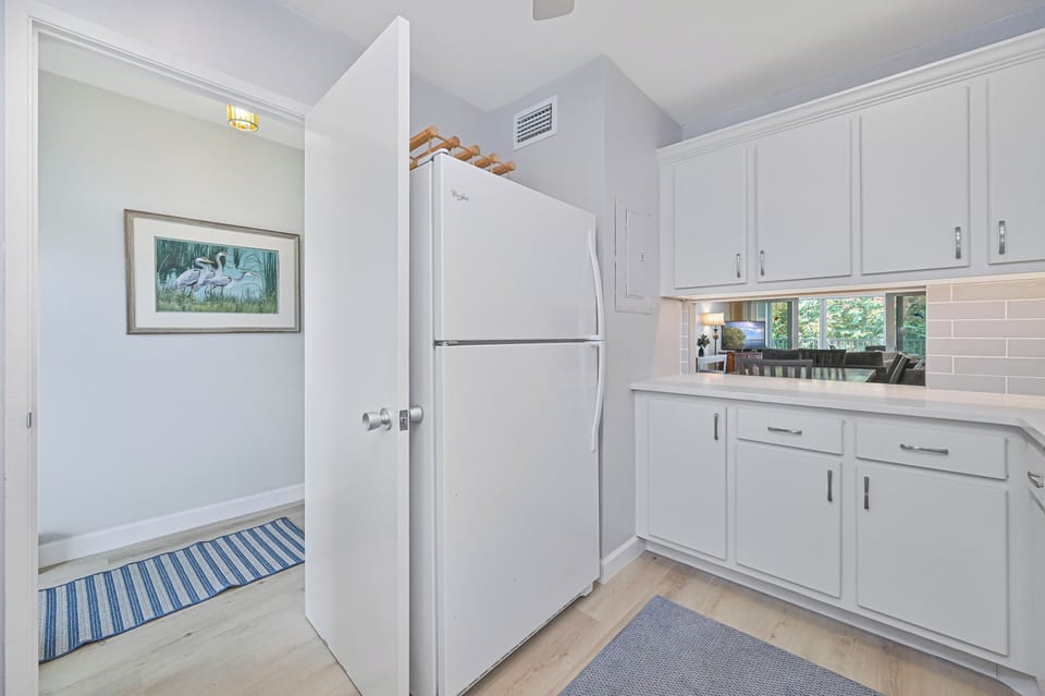 Sunset on Third - Fully equipped kitchen