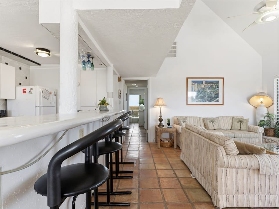 kitchen bar area