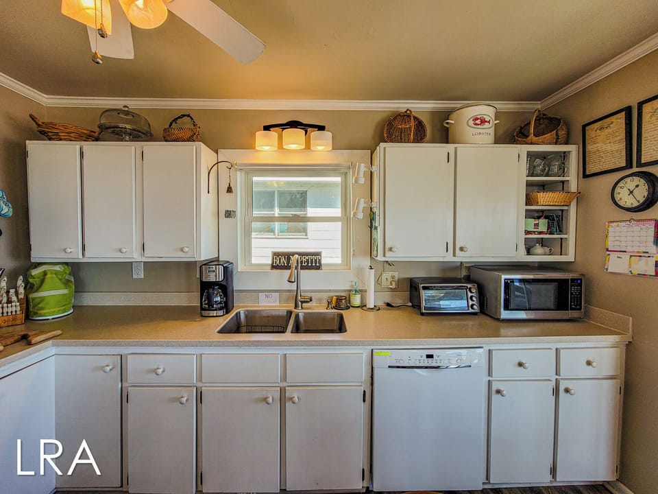 411 N Anderson Blvd (Velveteen Rabbit [Int]) - watermarked-19