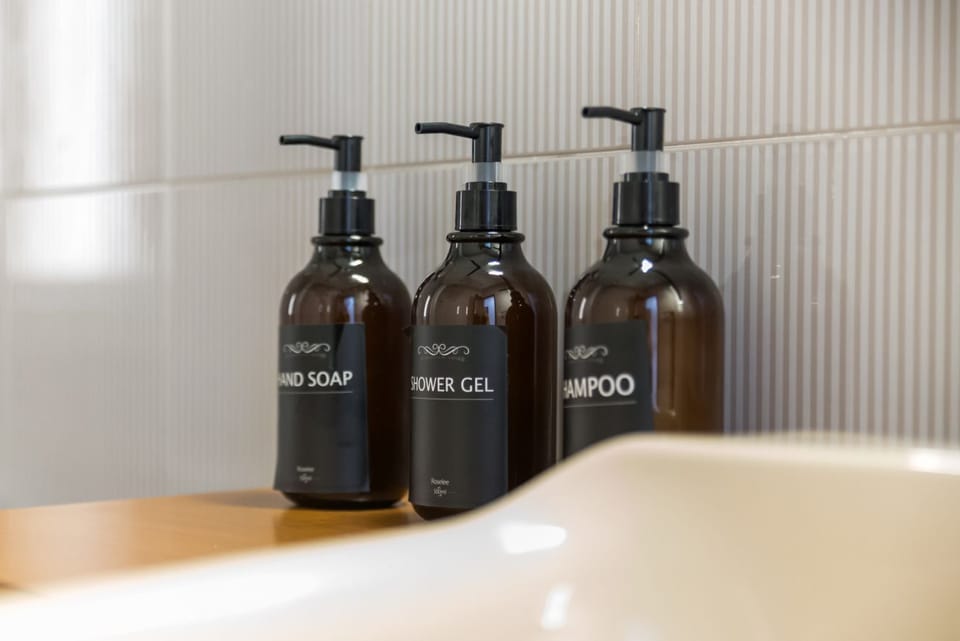 Bathroom amenities
