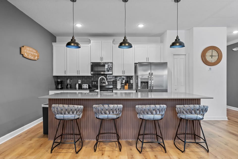 Fully-equipped kitchen