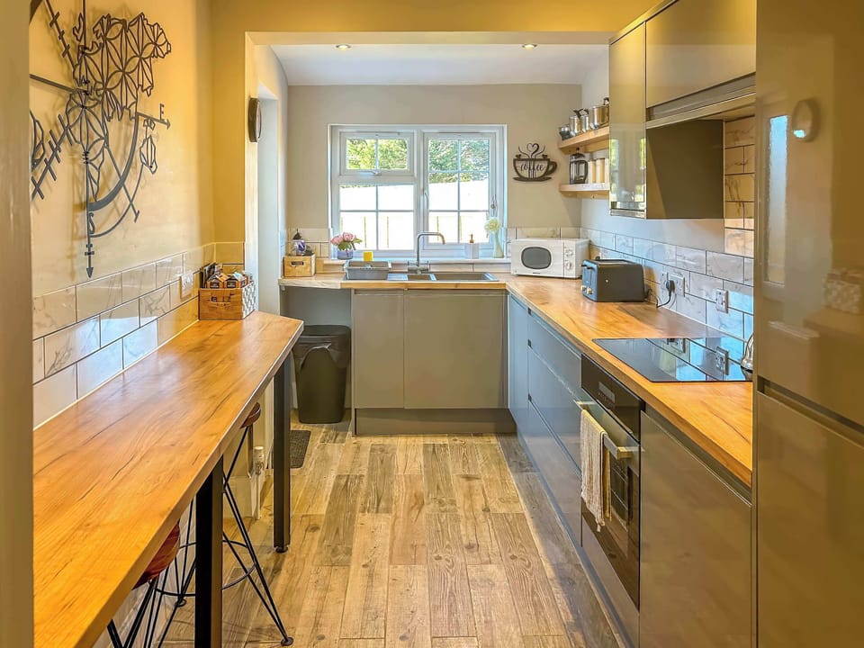 Well-equipped kitchen