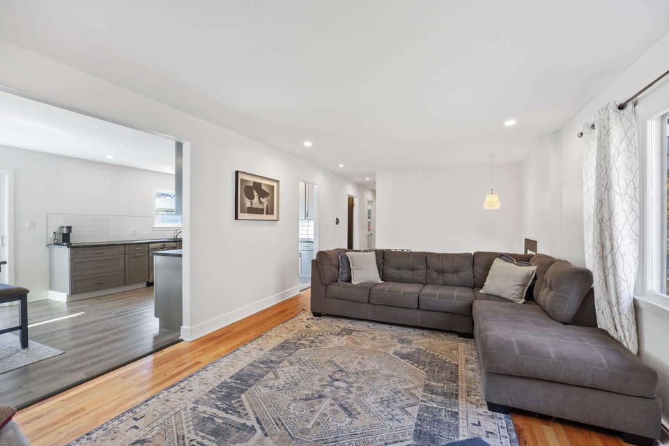 Living Room | Kitchen & Dinning 