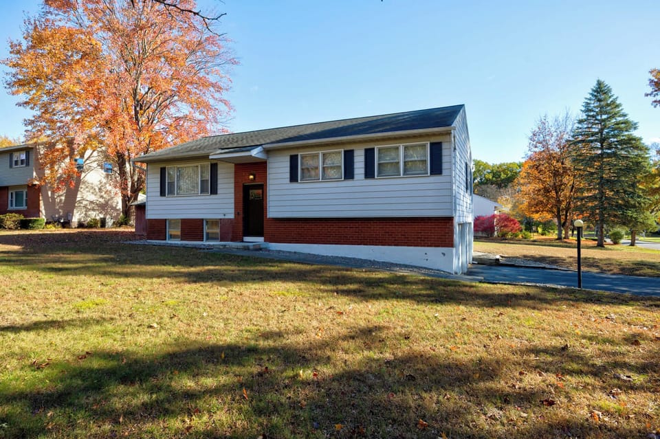 Front Exterior | Entry Access | E Keypad