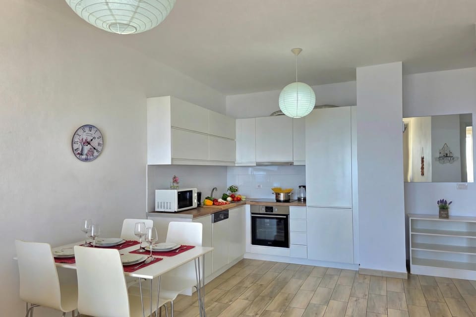 Kitchen and dining area