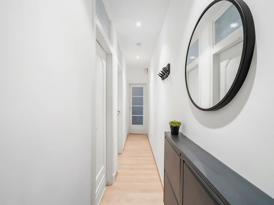 Entrance / Reception