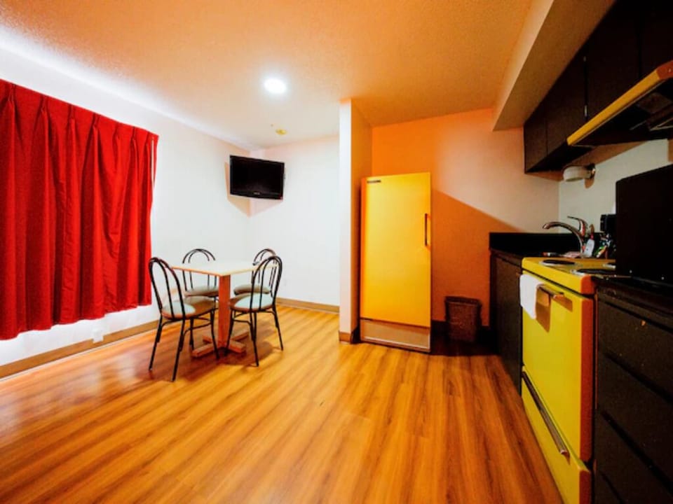 Kitchenette
