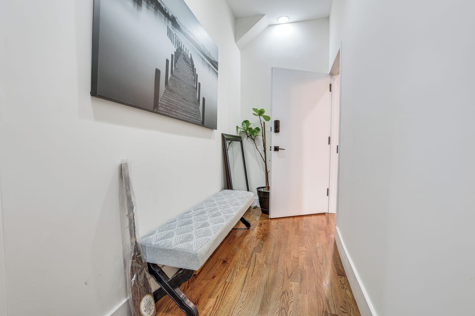 Front Entry | Hallway