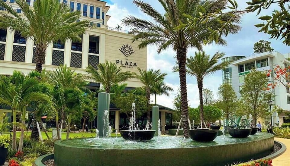 Coral Gables Plaza  2min