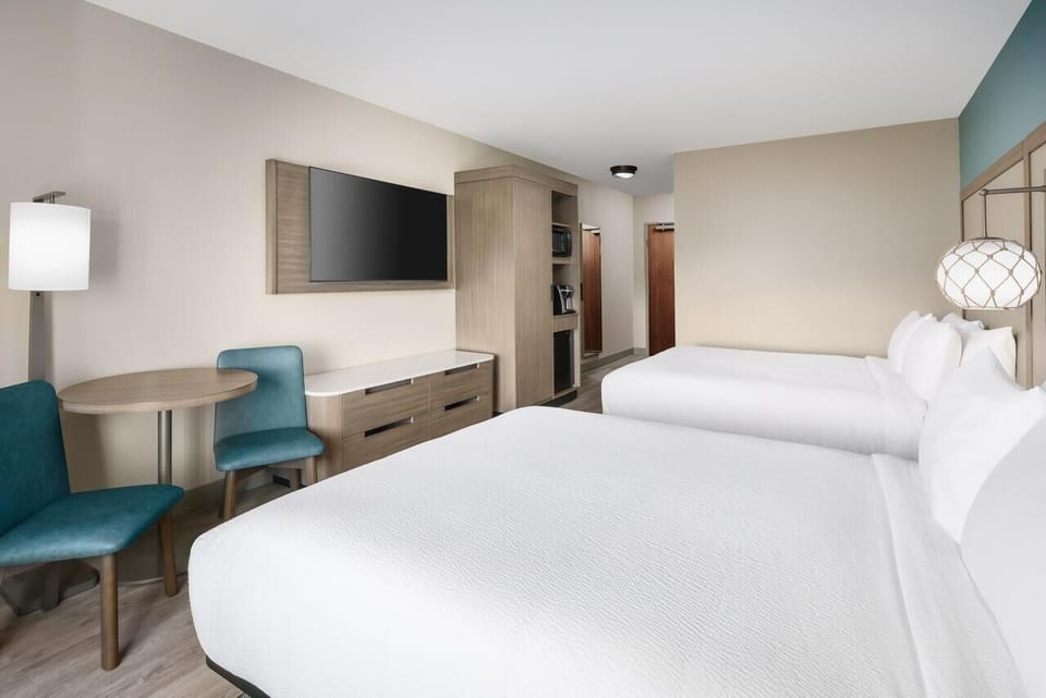 Unit with 2 Queen beds