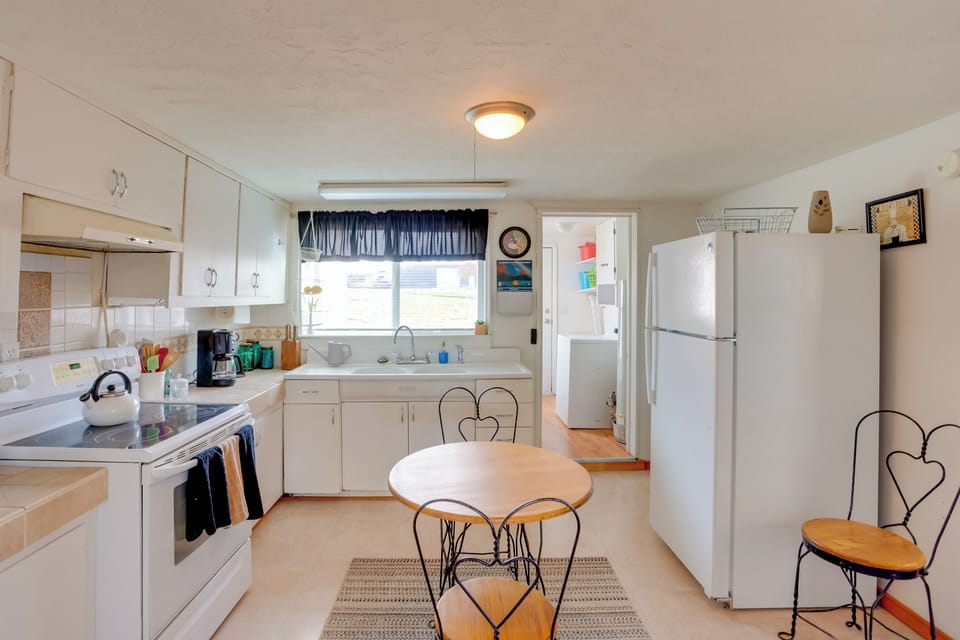 Kitchen | Blender | Toaster | Slow Cooker | Spices