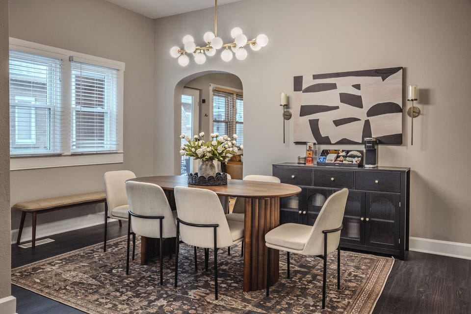 Enjoy the spacious dining room and stocked coffee bar!
