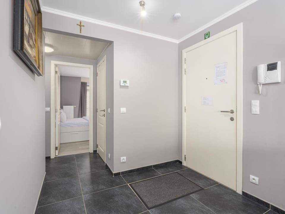 Entrance / Reception