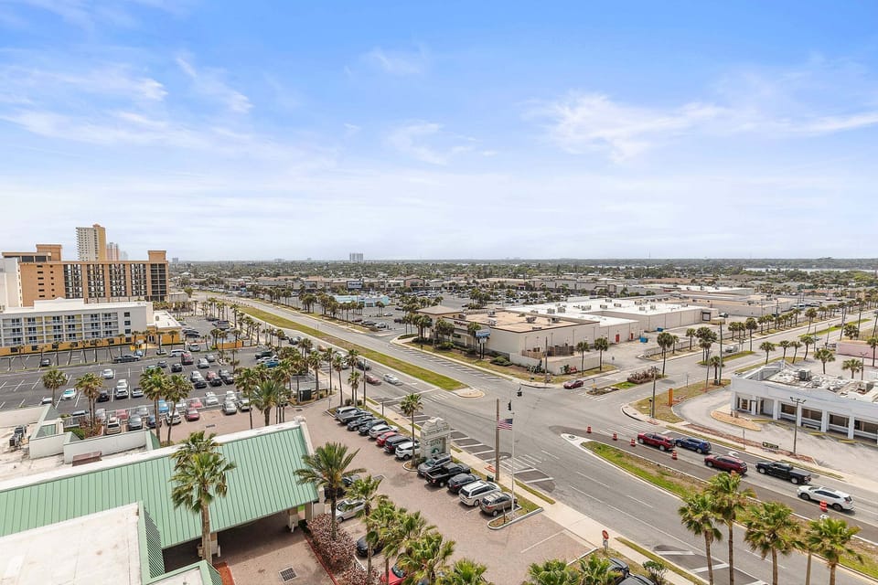 Enjoy a convenient beach stay with easy access to nearby dining, shopping, entertainment, and local attractions. This central location puts the beach and everything you need just moments from your vacation rental.
