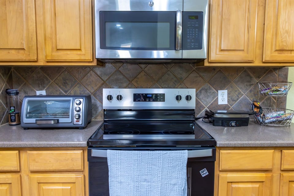 Brand new appliances.