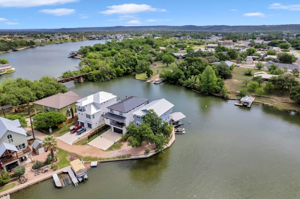 Large Bulk head area to park any motorized watercrafts you bring with you. 