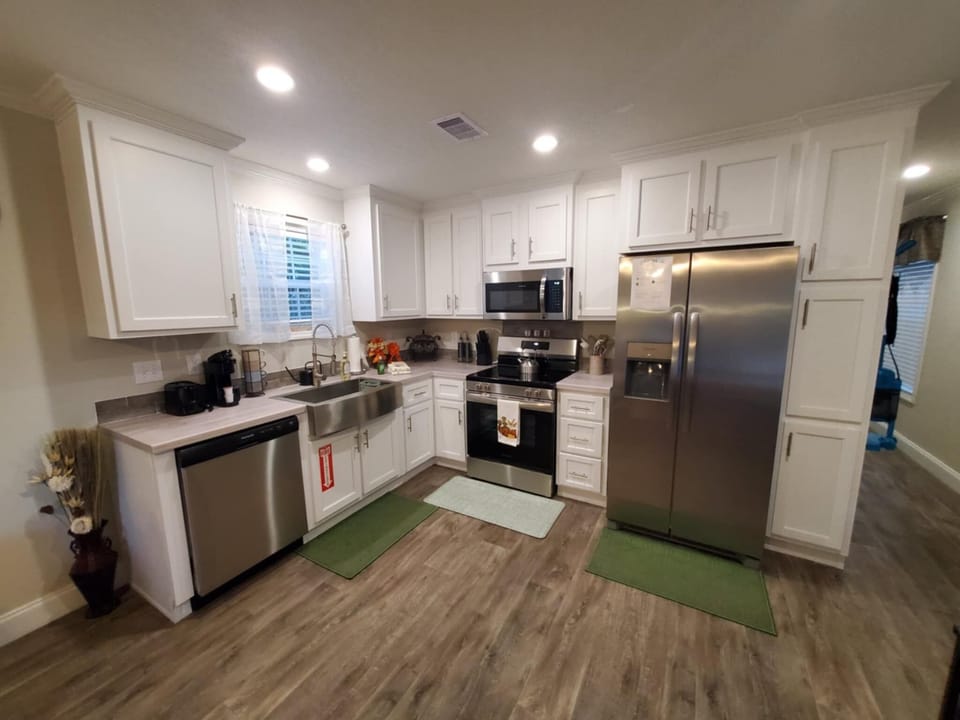fully stocked kitchen