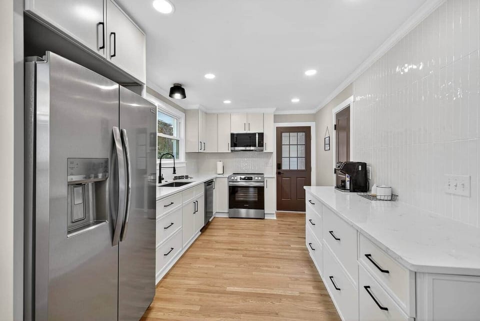 Fully equipped kitchen with everything you need for short or extended stays