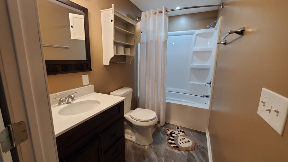 Full Bathroom