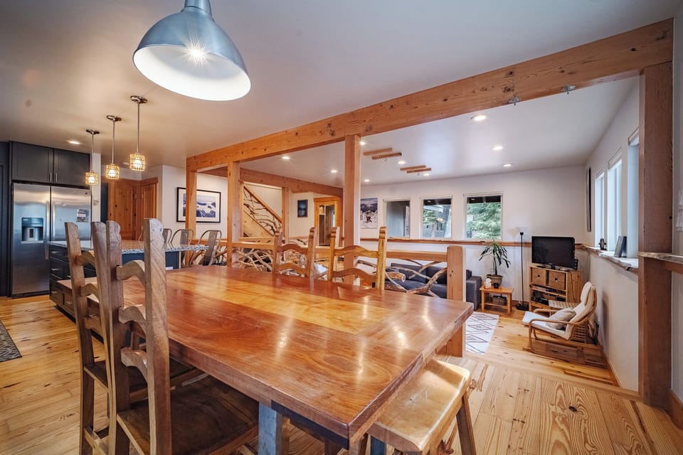 Dinning table