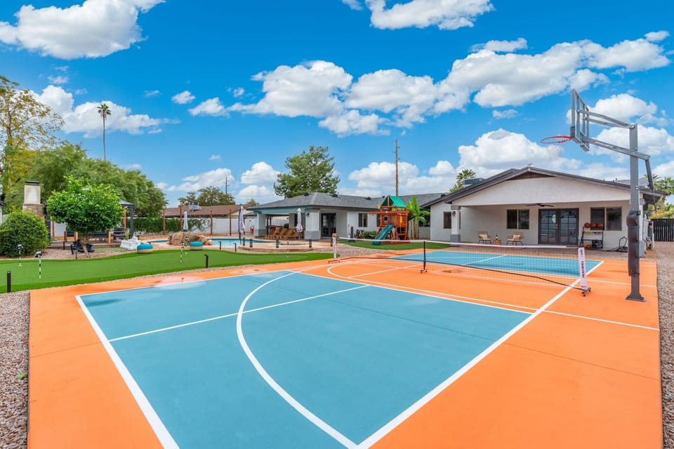 Sport court