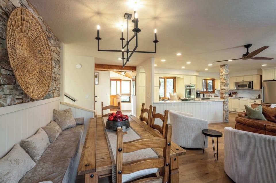 From morning coffee in the kitchen to movie nights on the sofa, this open layout is perfect for relaxing, entertaining, and making memories without missing a beat.