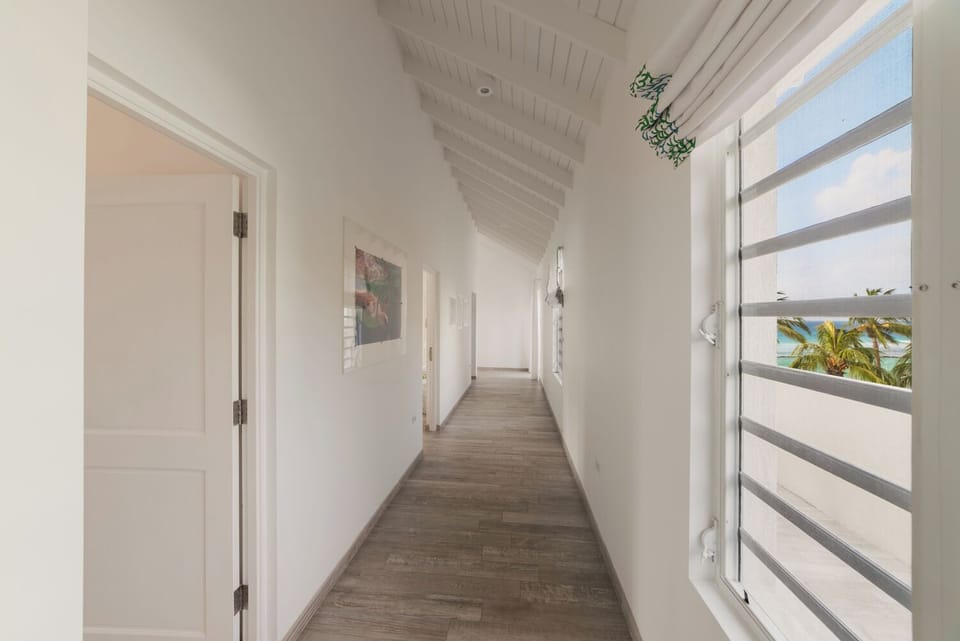 Flying Fish - Hallway