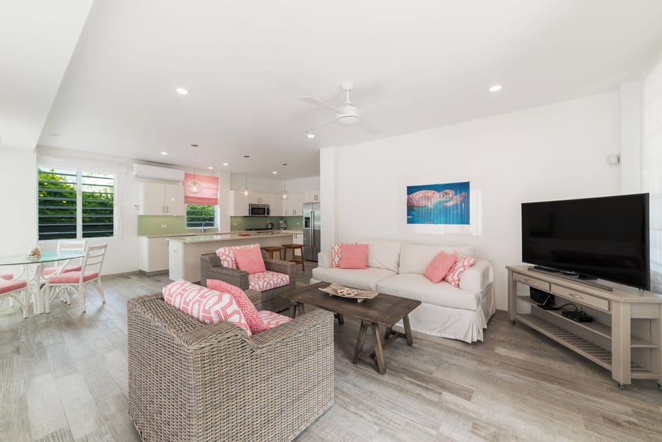 Hawksbill - Open Plan Living Room