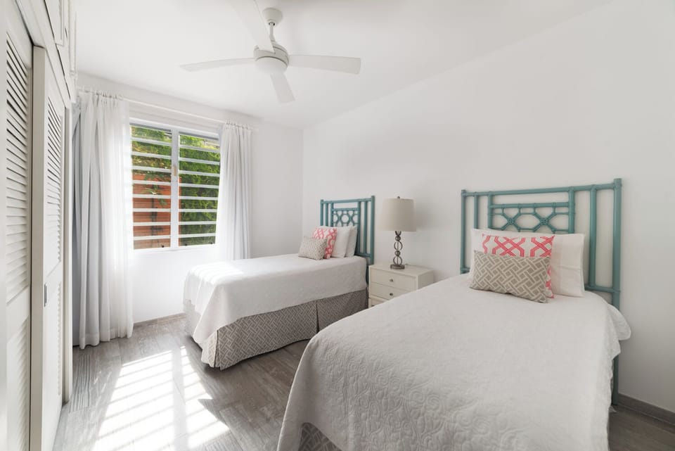 Hawksbill - Twin Bedroom