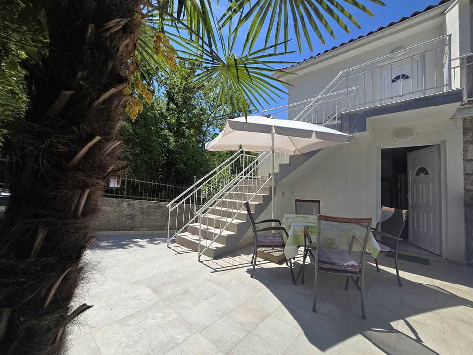Terrace 2