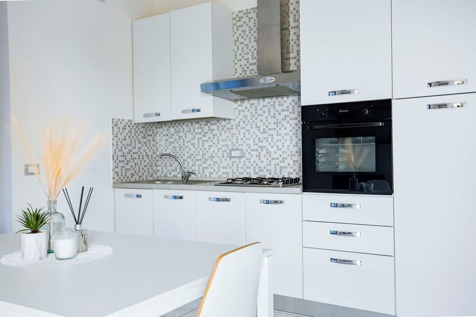 Dining Room, Kitchen