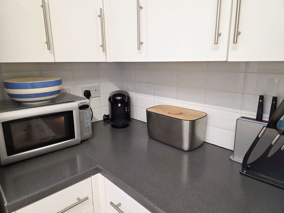 Fully equipped kitchen perfect for group catering or family meals.