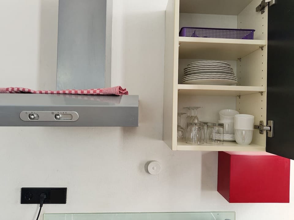 Fully Equipped Kitchenette