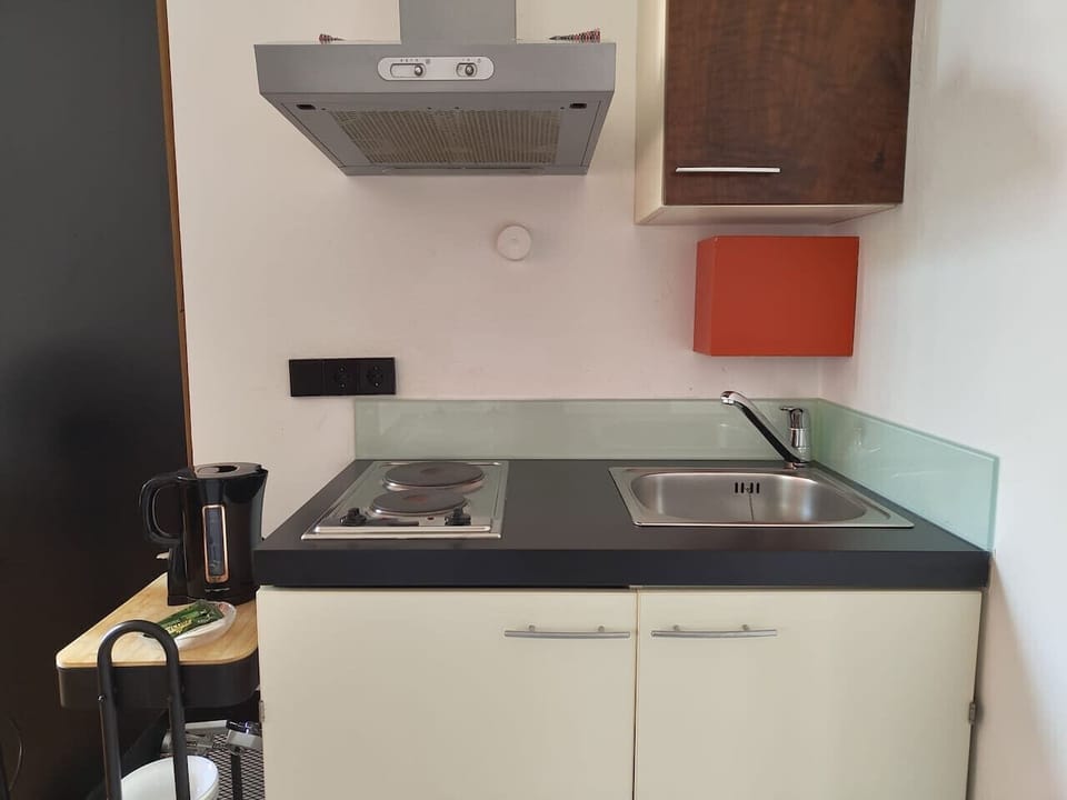 Fully Equipped Kitchenette