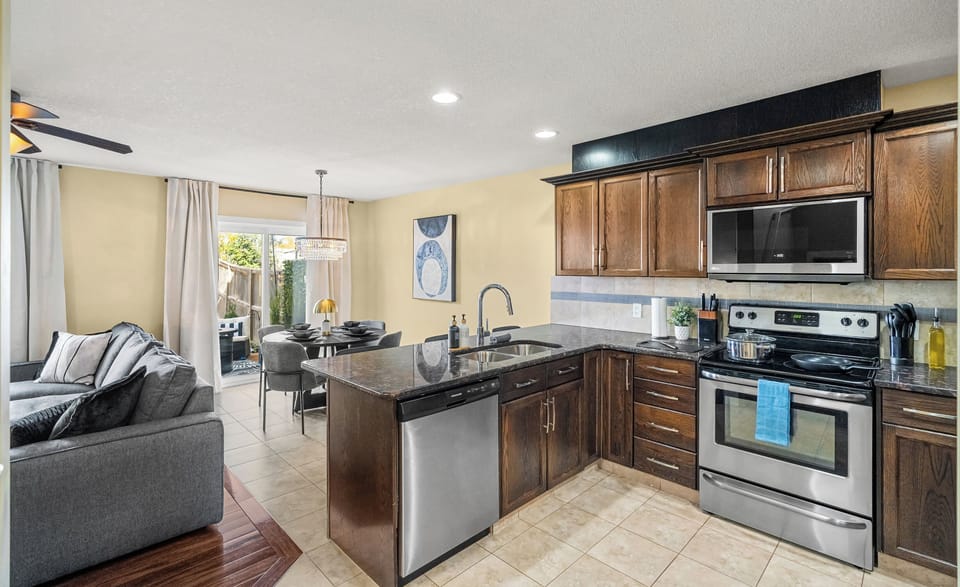 Full stainless kitchen with everything you need. Nespresso Pixi, drip coffee maker, all cookware & a cocktail station ready to go.