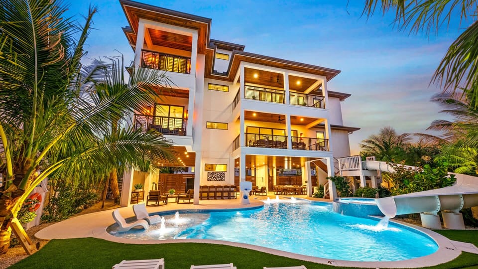 The Overlook - Resort Style Pool/Spa - Waterslide