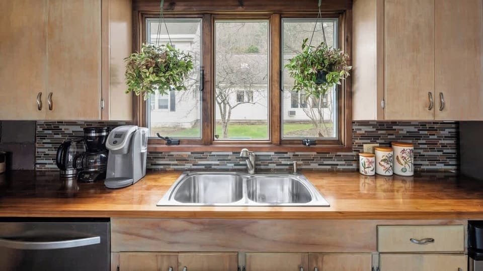 Kitchen sink