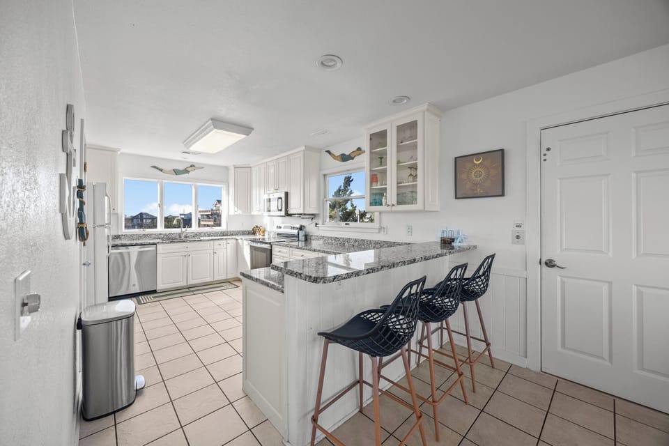 HISA15: Moon Palace | Third Level Kitchen