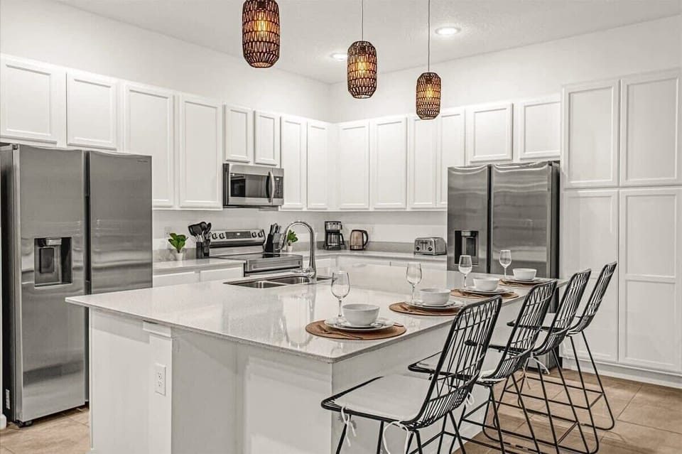Fully Equipped Chef's Kitchen